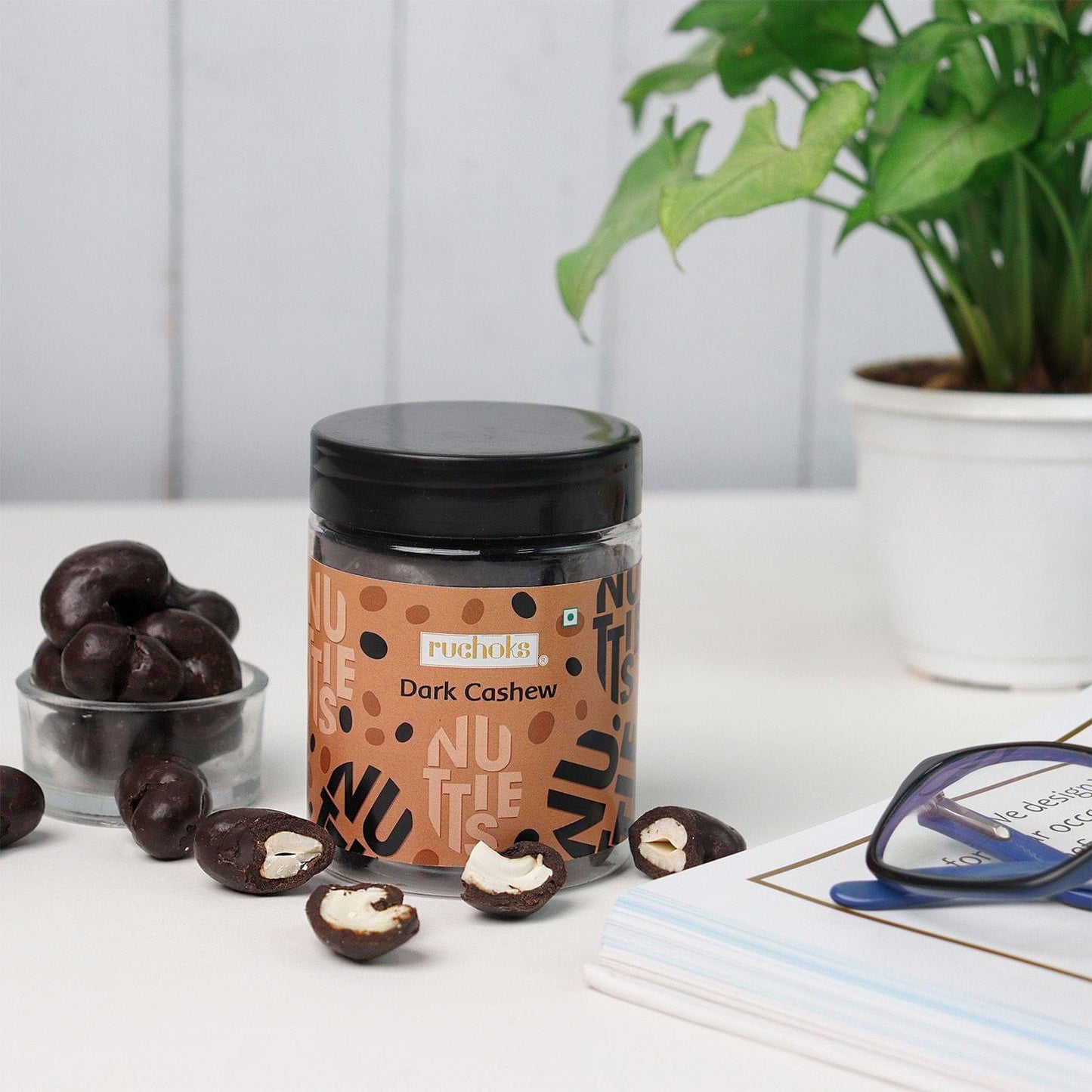 RUCHOKS - Dark Cashew Draggies Chocolate Coated - 100g